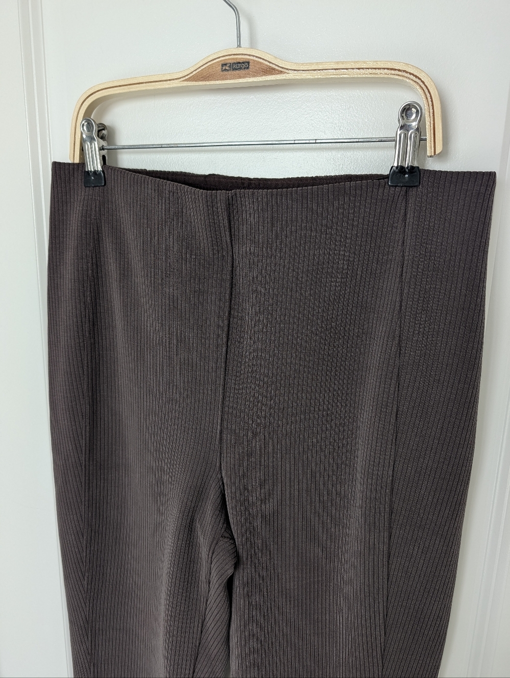 Lululemon Softstreme Ribbed Cropped Pants - Picture 9 of 9